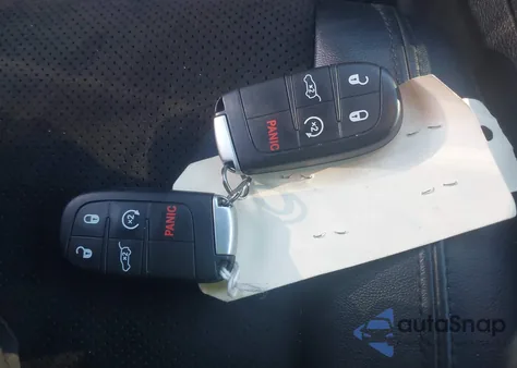 2021 Jeep Grand Cherokee Laredo X 4X4 из США, поврежденный, VIN 1C4RJFAG6MC729448